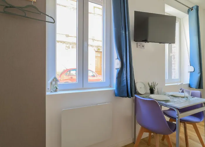 Apartment Zenkaserenity 2- 3 Min Gare-iut-wifi-centre, Confort Saint-Quentin (Aisne)